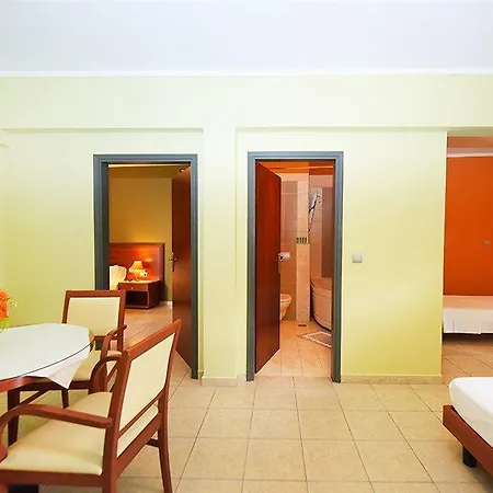 Aparthotel Esmeralda